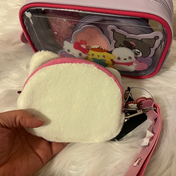 Hello Kitty and Friends Emo Kyun Makeup Bag Hello Kitty Dessert Plush Coin Purse - Picture 3 of 9